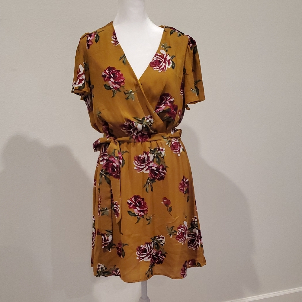 AUW Yellow Brown Flutter Sleeve Dress